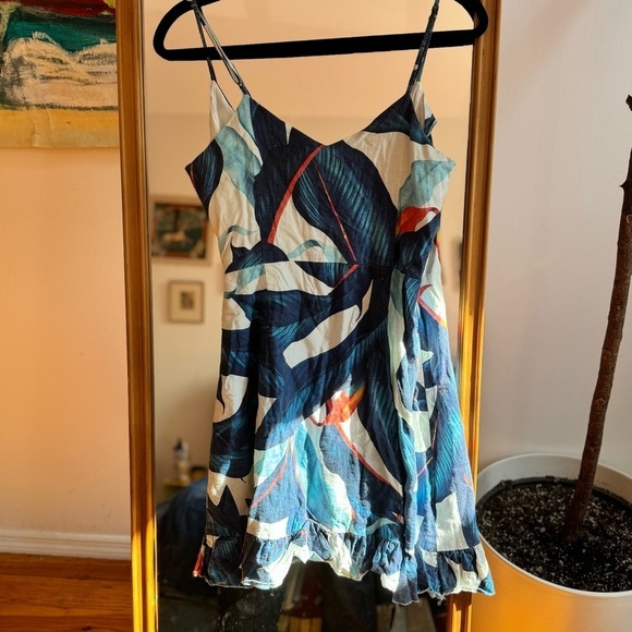 FARM Rio Blue Tropical Floral Ruffle Wrap Mini Dress Medium AS IS - Picture 4 of 6